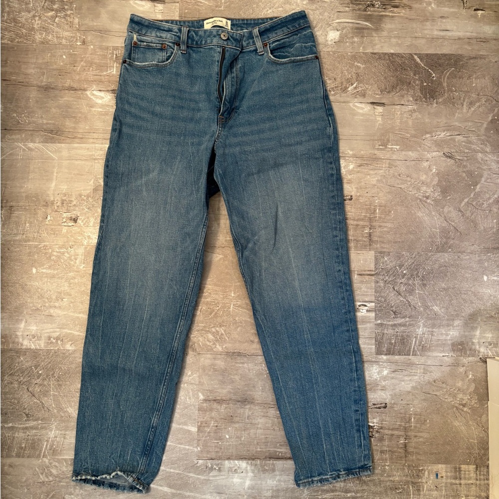 Abercrombie & fitch mom high rise jeans
